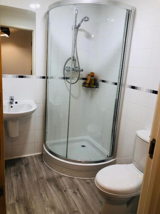 Apartment 2 Bath Free Parking เอดินบะระ ภายนอก รูปภาพ