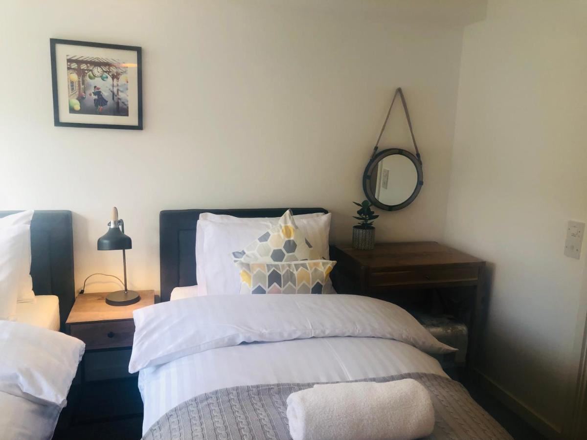 Apartment 2 Bath Free Parking เอดินบะระ ภายนอก รูปภาพ