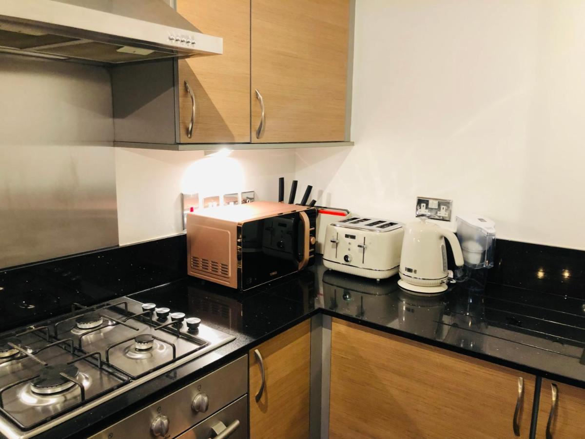 Apartment 2 Bath Free Parking เอดินบะระ ภายนอก รูปภาพ